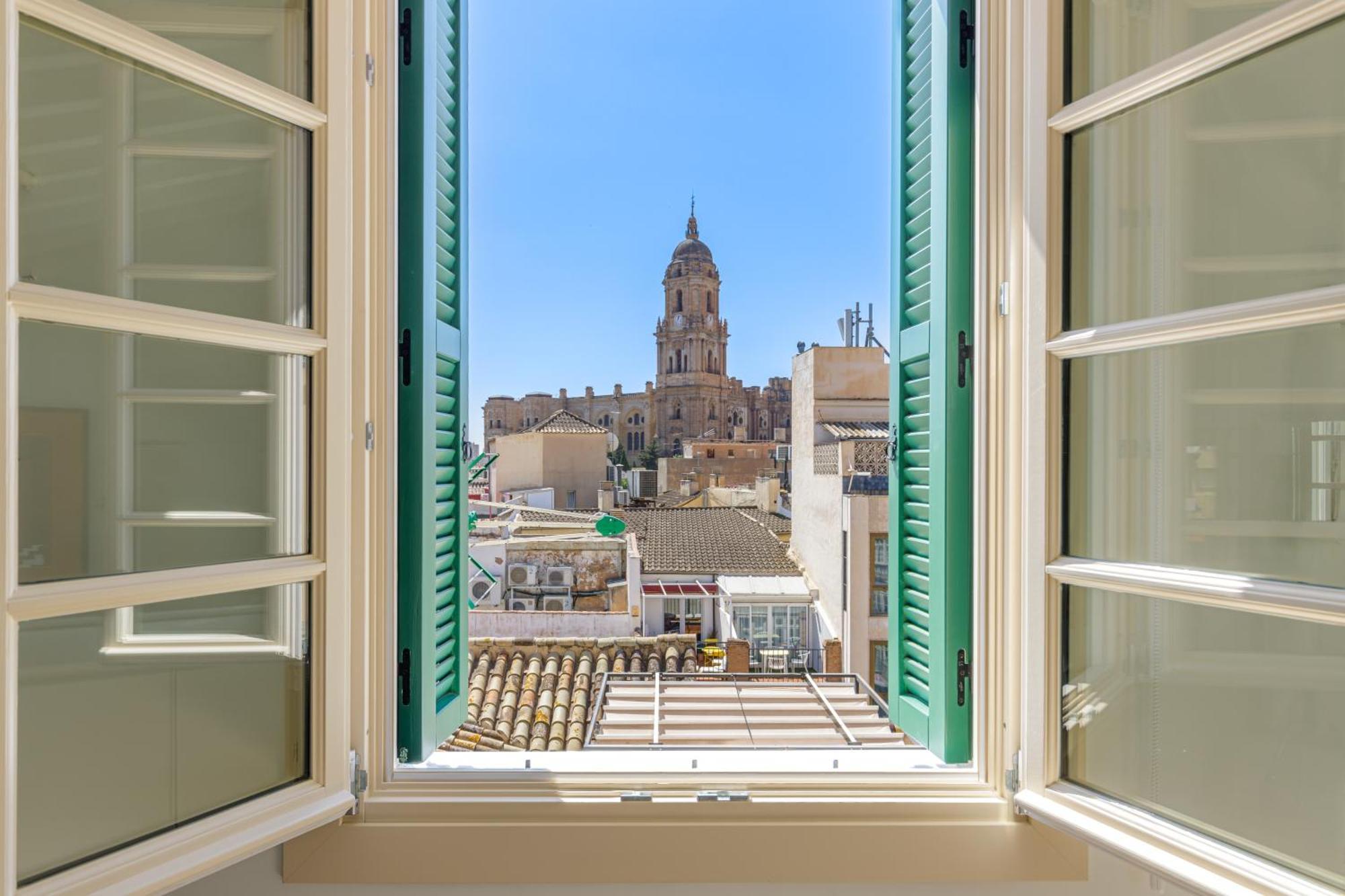 Marques De Velazquez II By Caleta Homes Malaga Luaran gambar