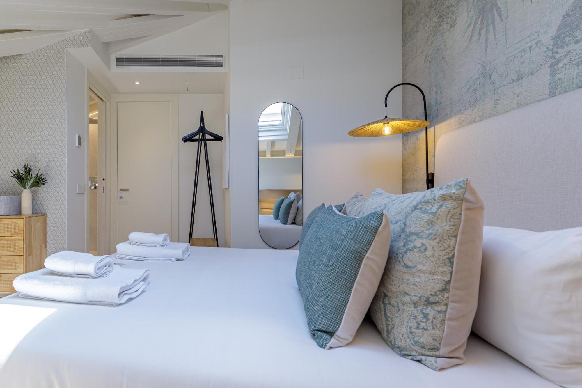 Marques De Velazquez II By Caleta Homes Malaga Luaran gambar
