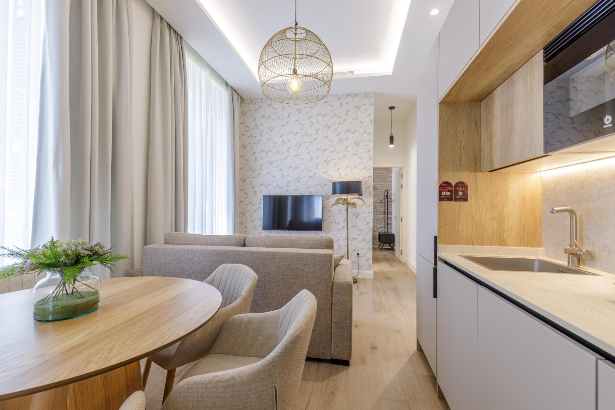 Marques De Velazquez II By Caleta Homes Malaga Luaran gambar