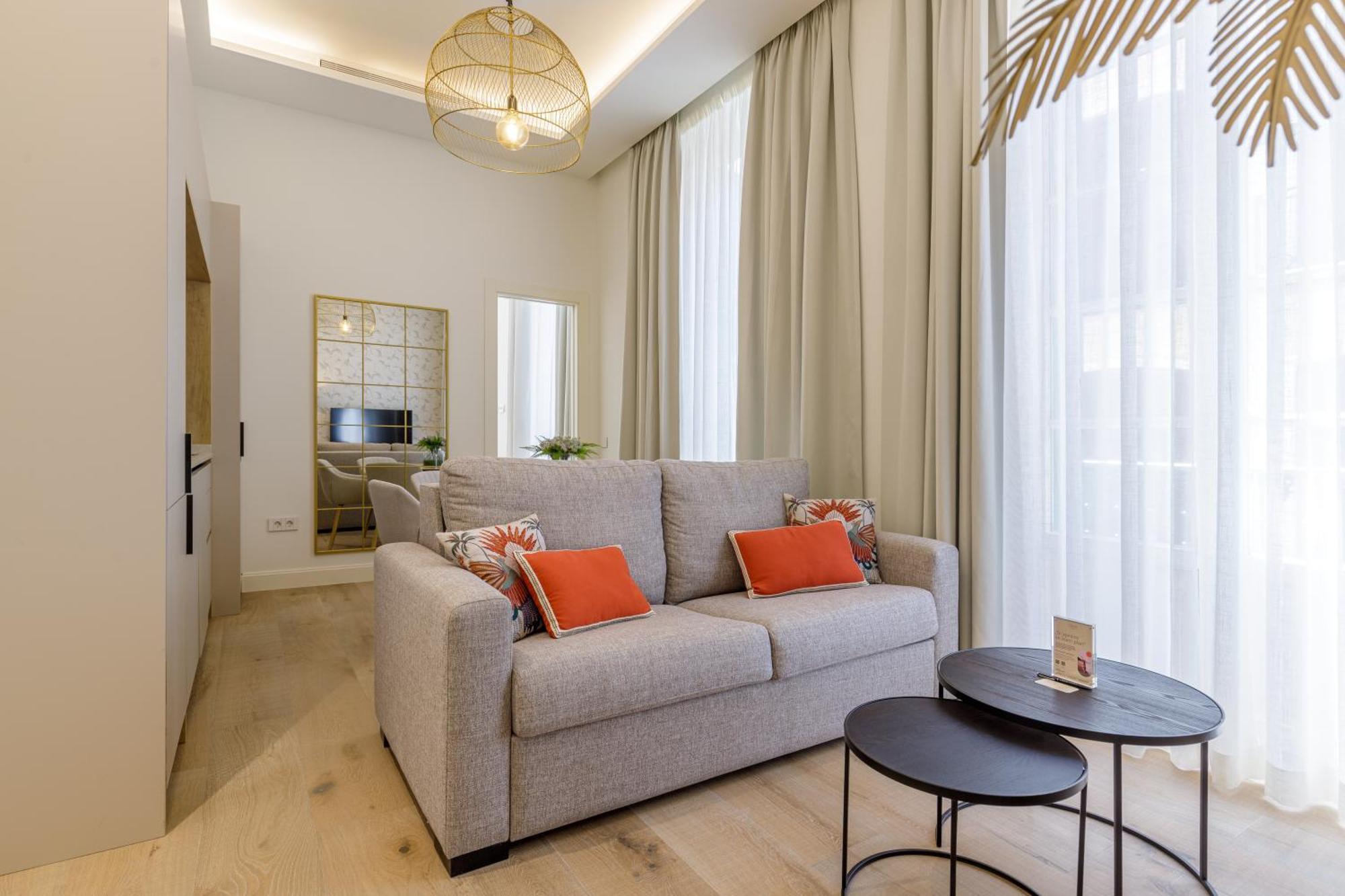 Marques De Velazquez II By Caleta Homes Malaga Luaran gambar
