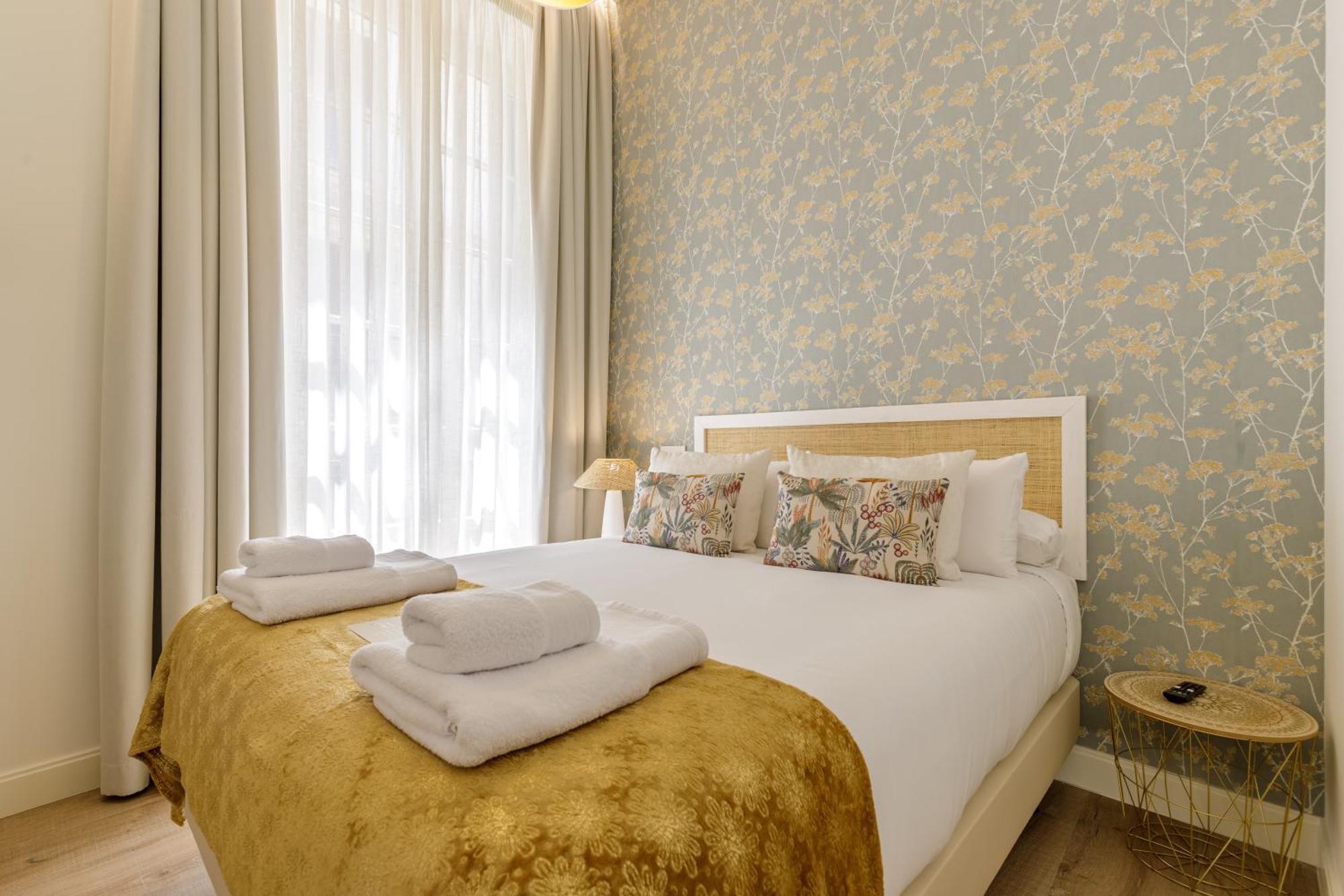 Marques De Velazquez II By Caleta Homes Malaga Luaran gambar