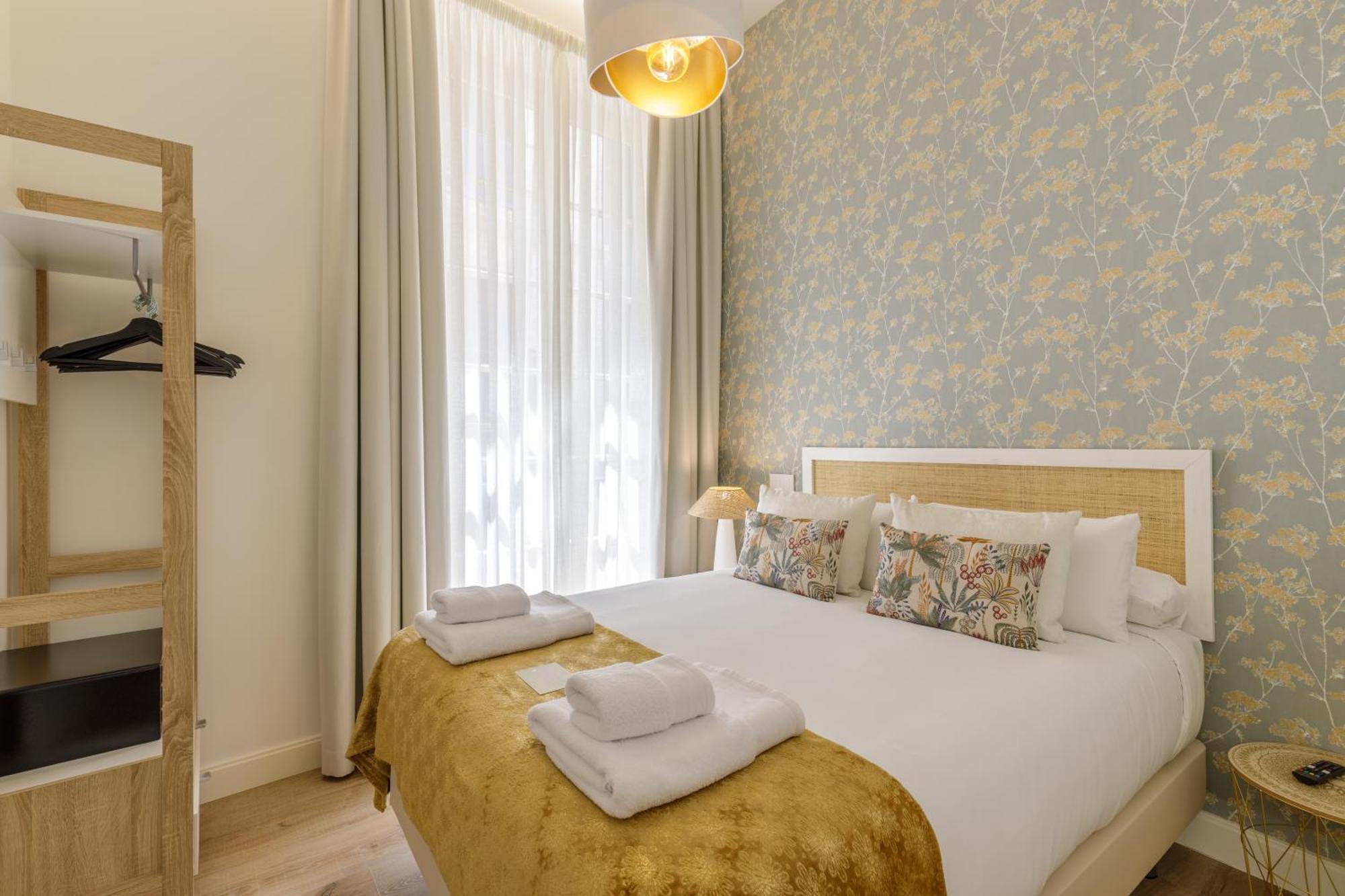 Marques De Velazquez II By Caleta Homes Malaga Luaran gambar